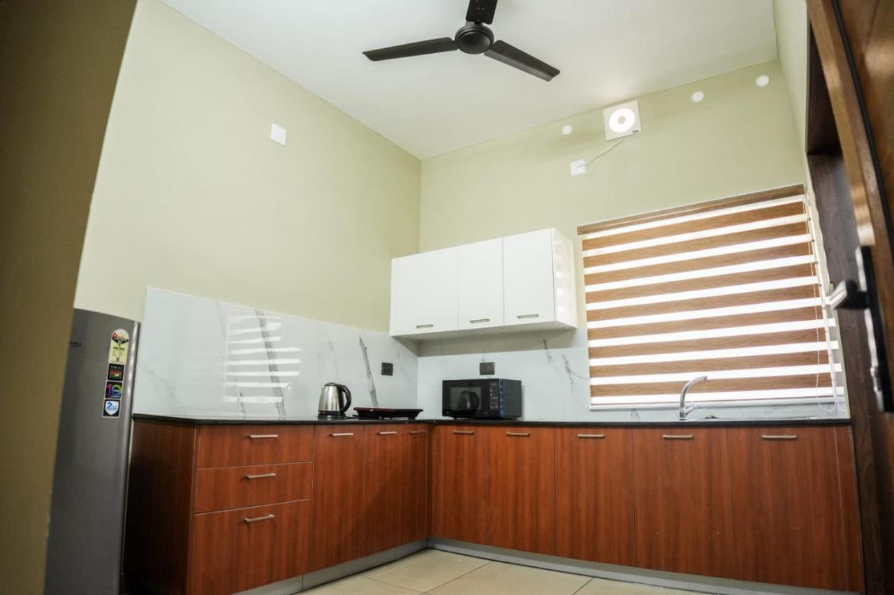 Zennova Furnished Apartment Alappuzha Ngoại thất bức ảnh